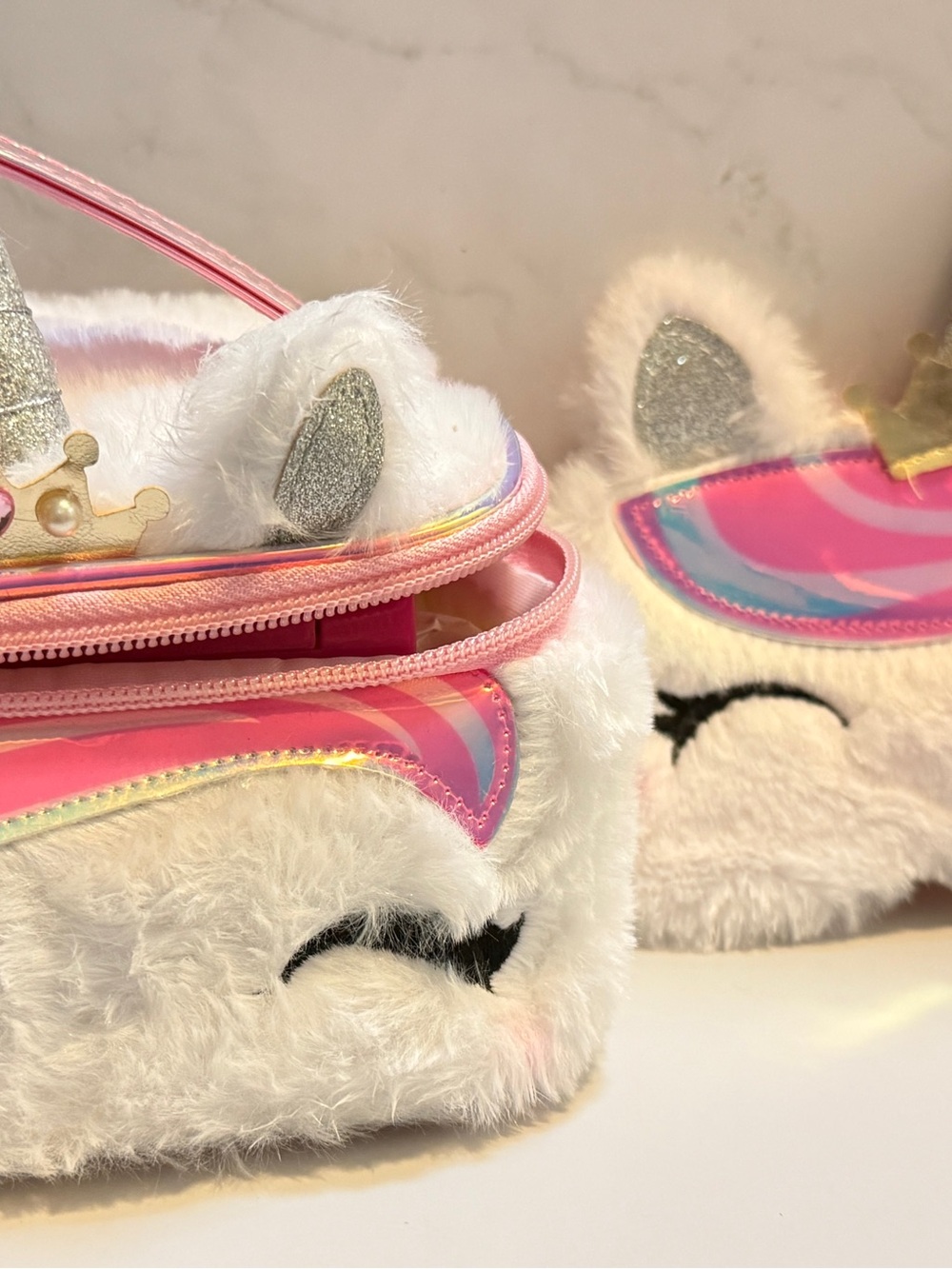 Unicorn Kids Makeup Set with Plush Cosmetic Bag & Mirror Play Makeup Kit